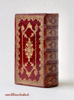 SV-OT-1765-Three-Acorn-2